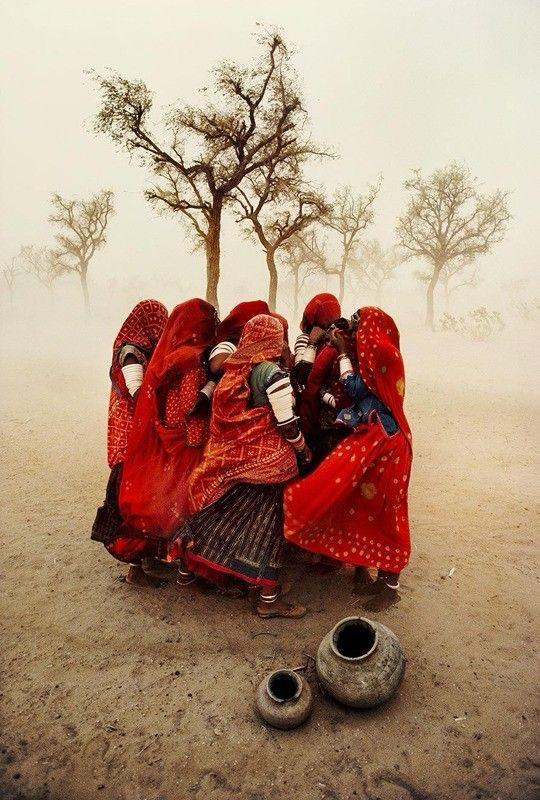 Rajasthani women in dust storm